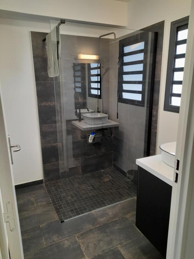 Chambre Avec Salle De Bain, Wc Et Terrasse L'Etang-Sale Exterior foto